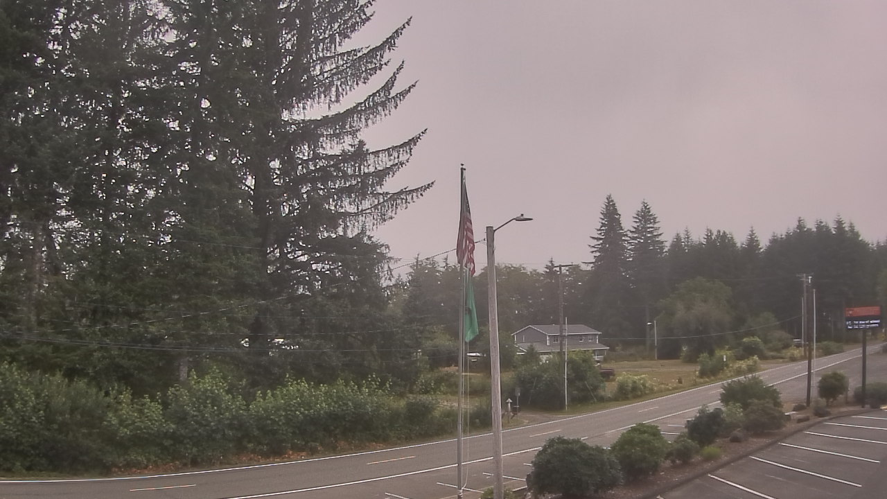 Thumbnail for current weather camera view from Wishkah Valley School in Aberdeen, Washington