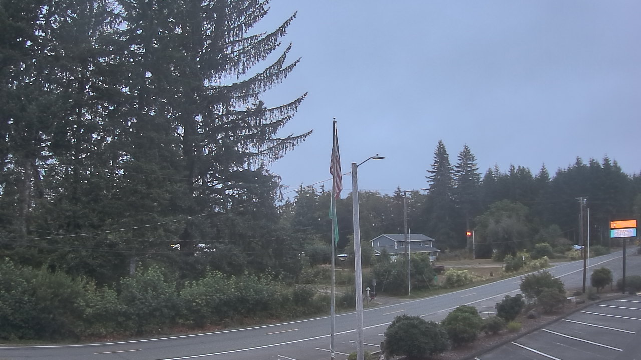 Thumbnail for current weather camera view from Wishkah Valley School in Aberdeen, Washington