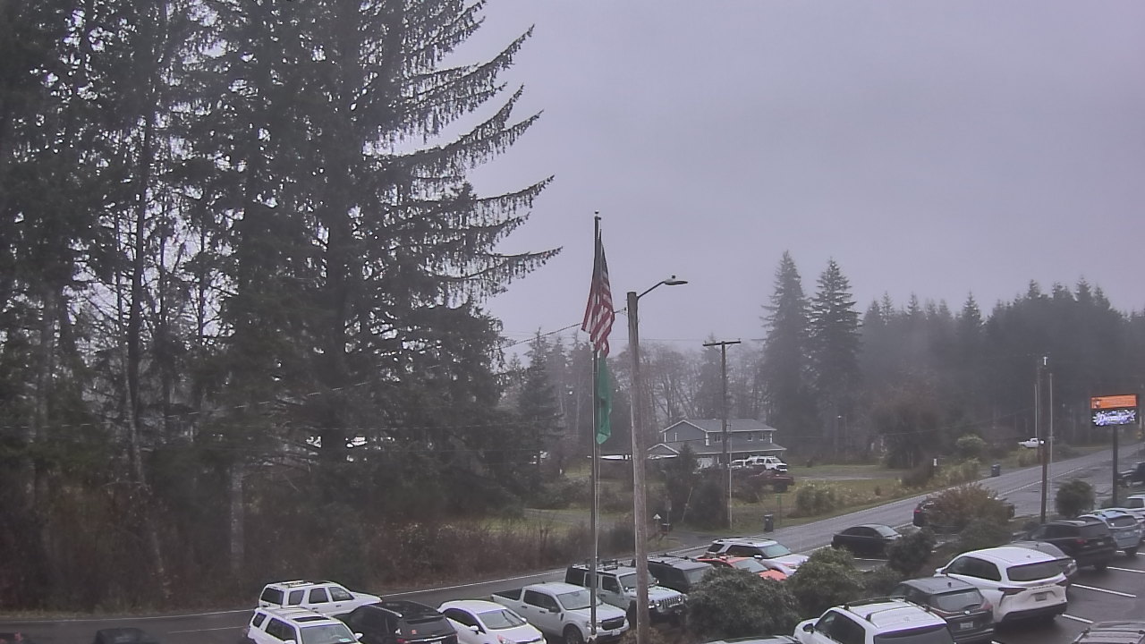 Thumbnail for current weather camera view from Wishkah Valley School in Aberdeen, Washington