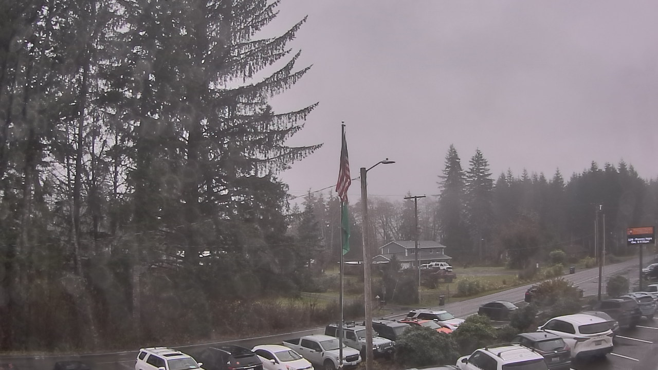 Thumbnail for current weather camera view from Wishkah Valley School in Aberdeen, Washington