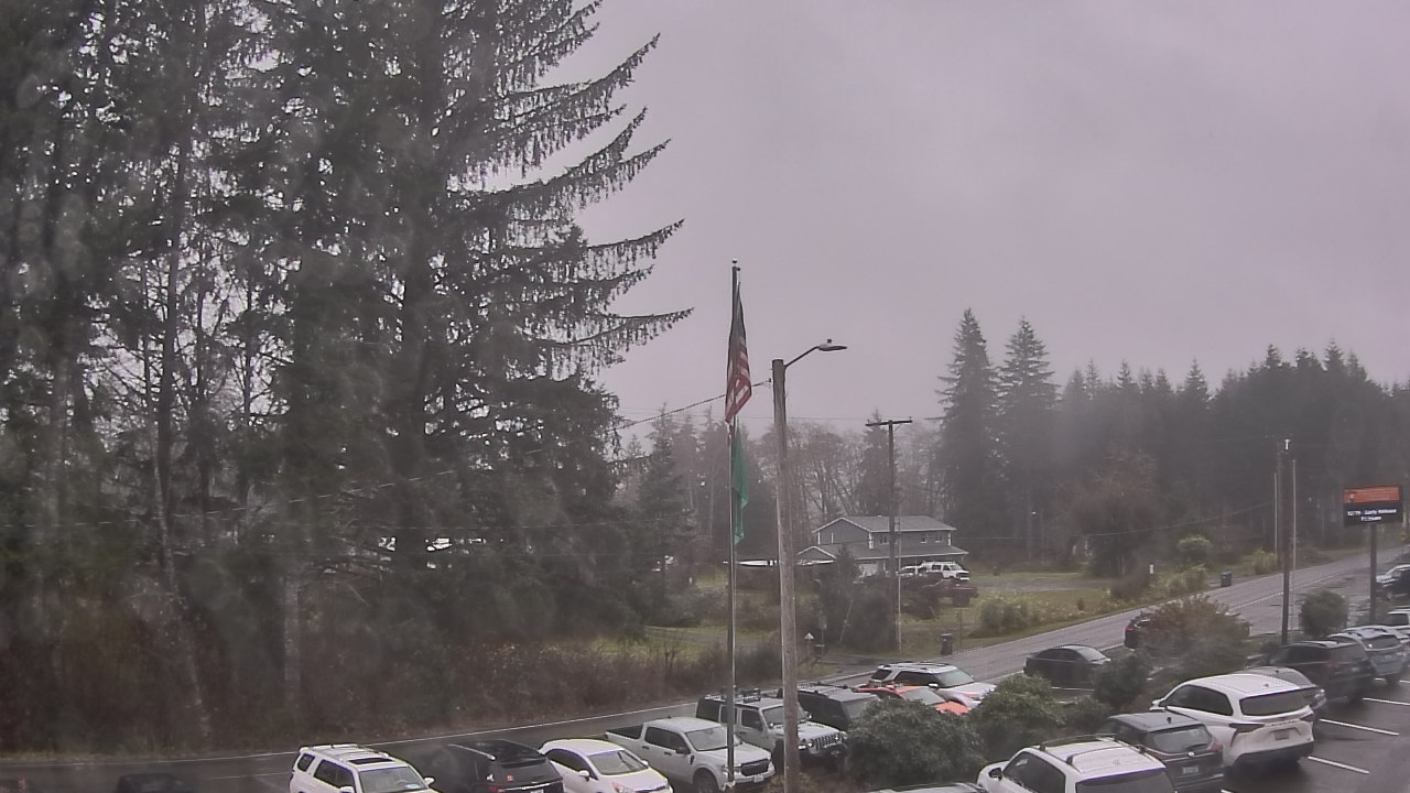 Thumbnail for current weather camera view from Wishkah Valley School in Aberdeen, Washington