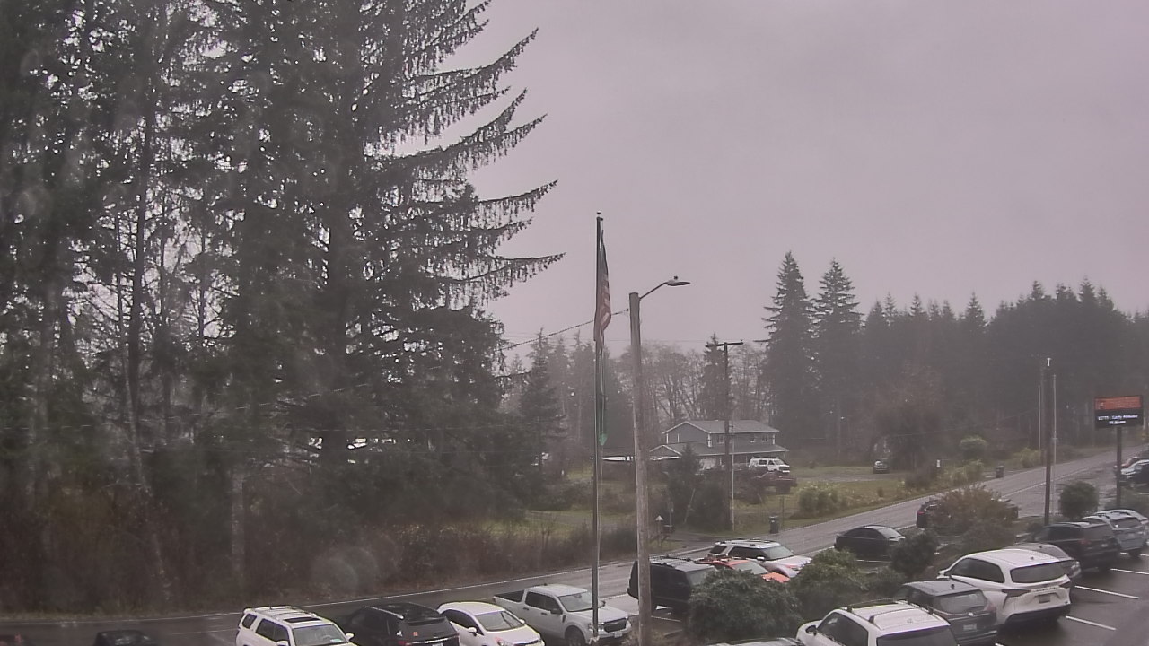 Thumbnail for current weather camera view from Wishkah Valley School in Aberdeen, Washington