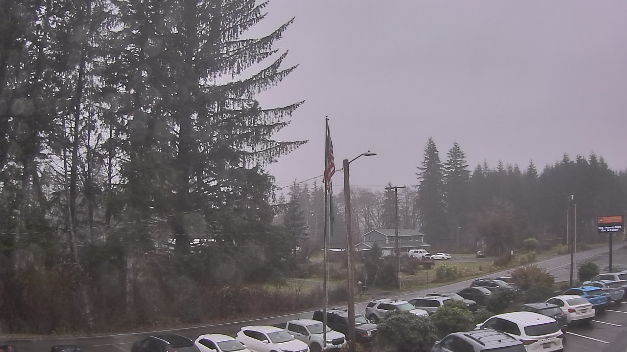 Thumbnail for current weather camera view from Wishkah Valley School in Aberdeen, Washington