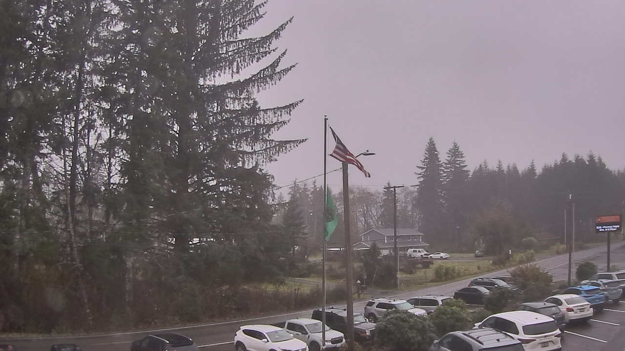 Thumbnail for current weather camera view from Wishkah Valley School in Aberdeen, Washington