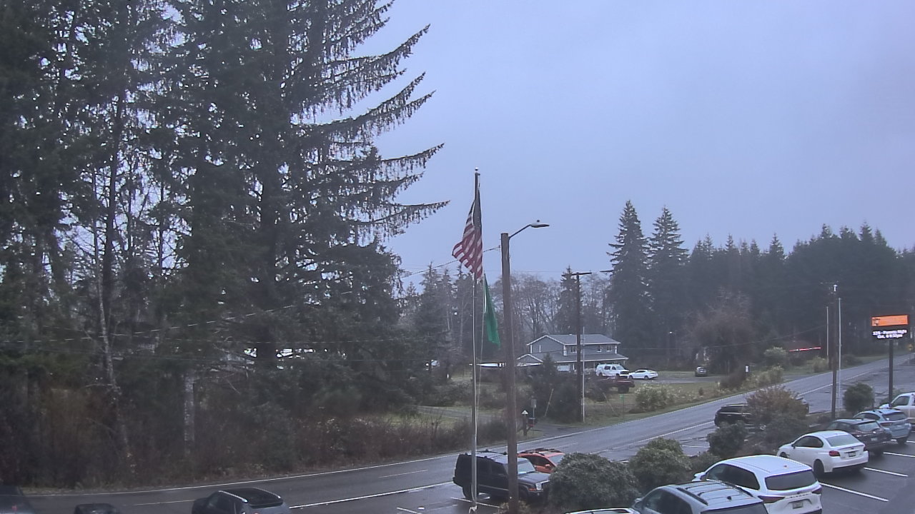 Thumbnail for current weather camera view from Wishkah Valley School in Aberdeen, Washington