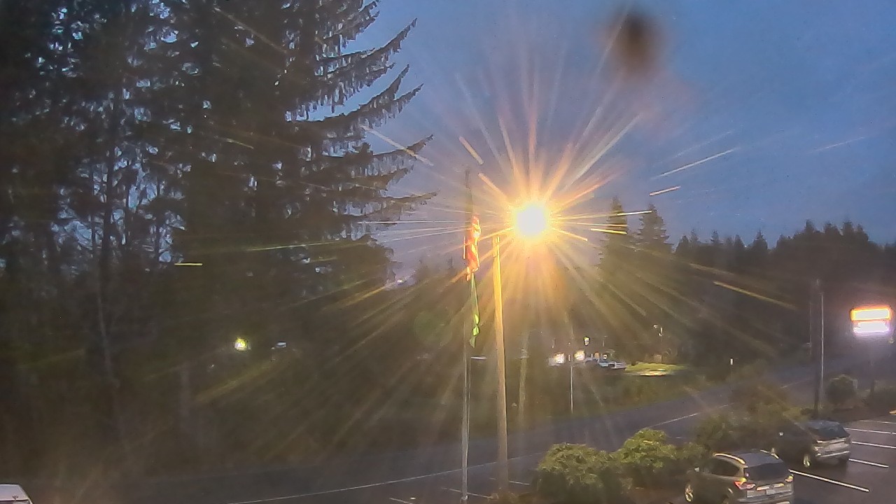 Thumbnail for current weather camera view from Wishkah Valley School in Aberdeen, Washington