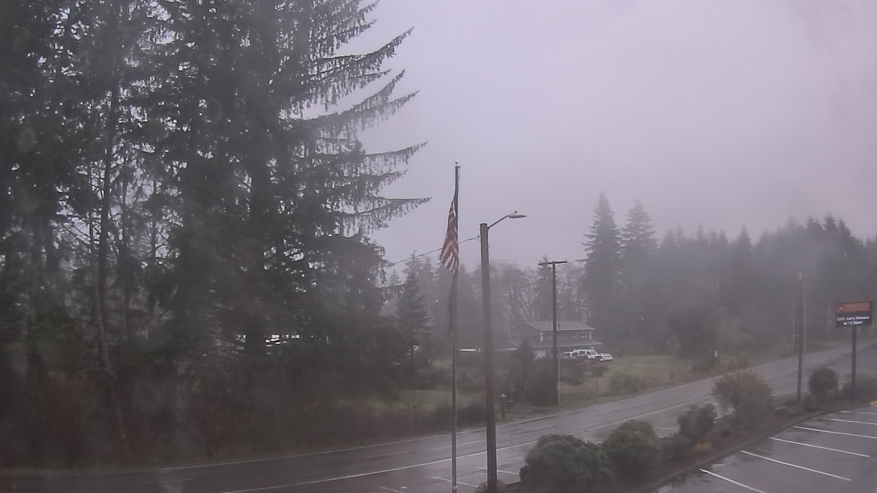Thumbnail for current weather camera view from Wishkah Valley School in Aberdeen, Washington