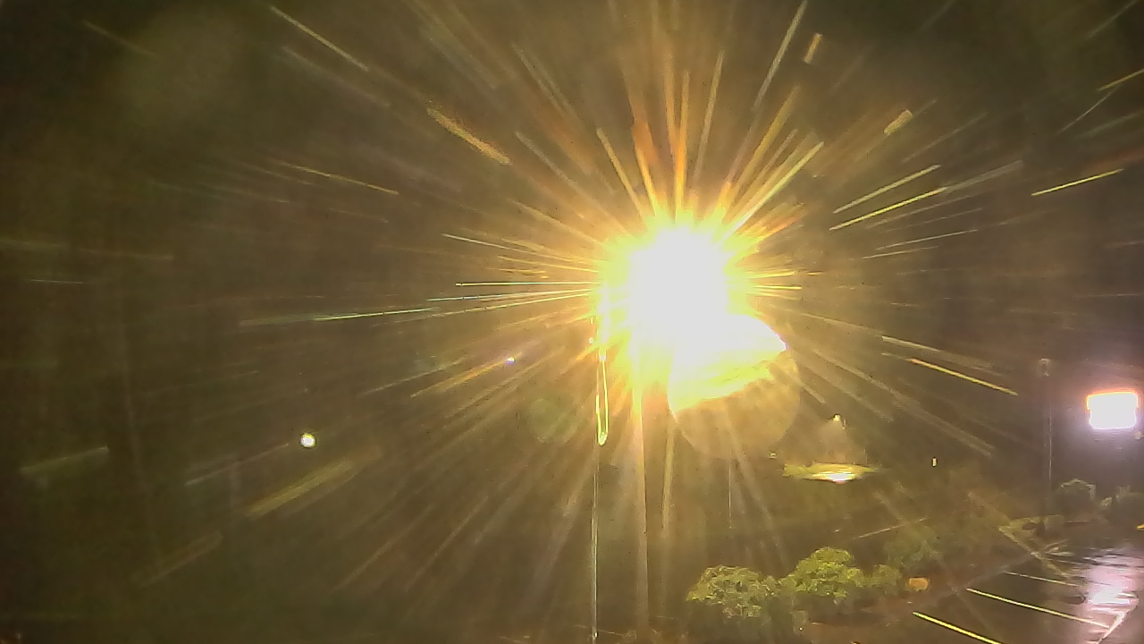 Thumbnail for current weather camera view from Wishkah Valley School in Aberdeen, Washington