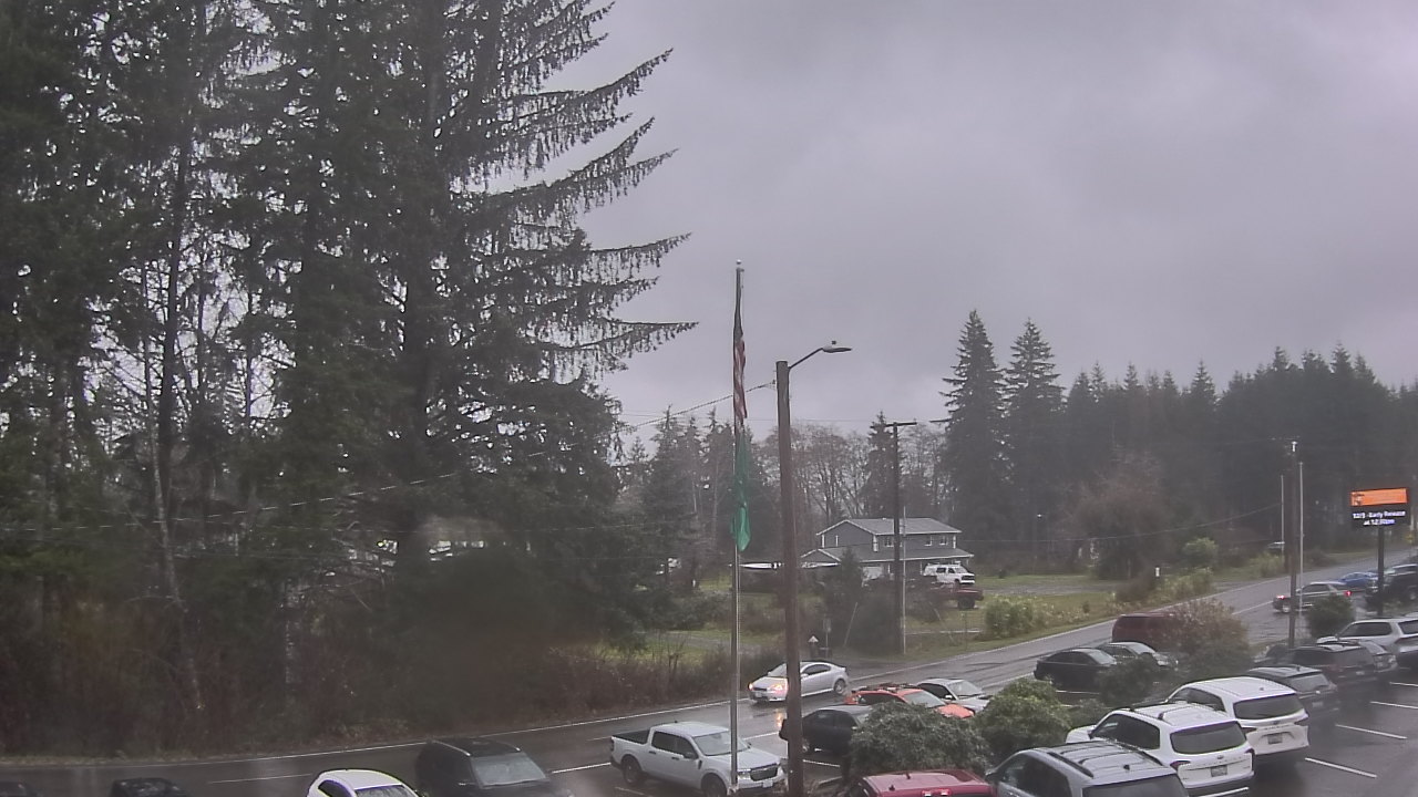 Thumbnail for current weather camera view from Wishkah Valley School in Aberdeen, Washington