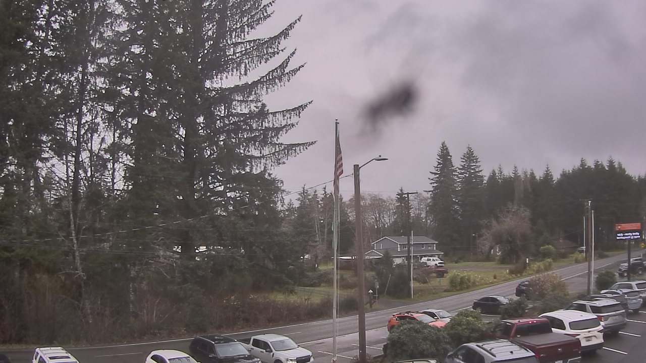 Thumbnail for current weather camera view from Wishkah Valley School in Aberdeen, Washington