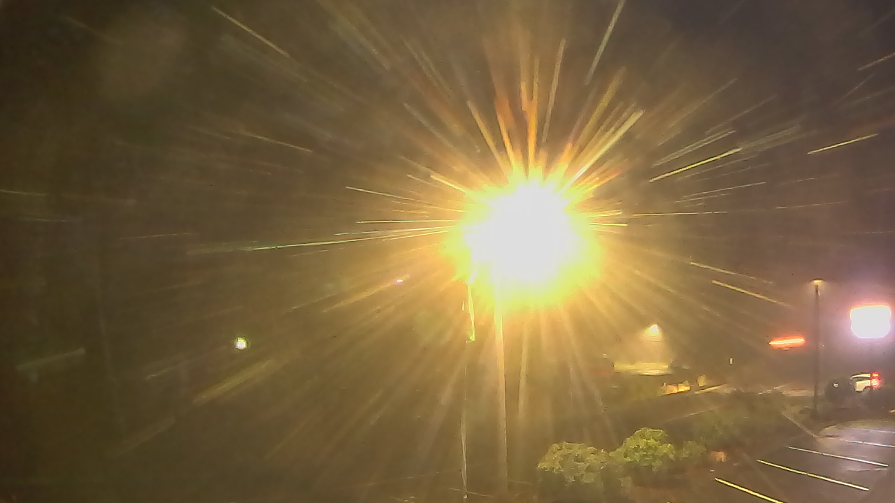 Thumbnail for current weather camera view from Wishkah Valley School in Aberdeen, Washington