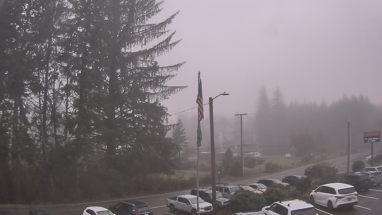 Thumbnail for current weather camera view from Wishkah Valley School in Aberdeen, Washington