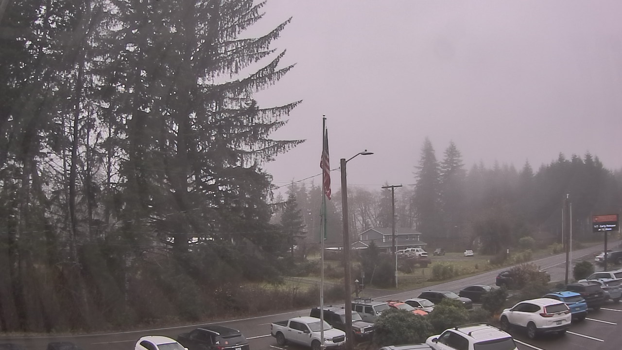 Thumbnail for current weather camera view from Wishkah Valley School in Aberdeen, Washington