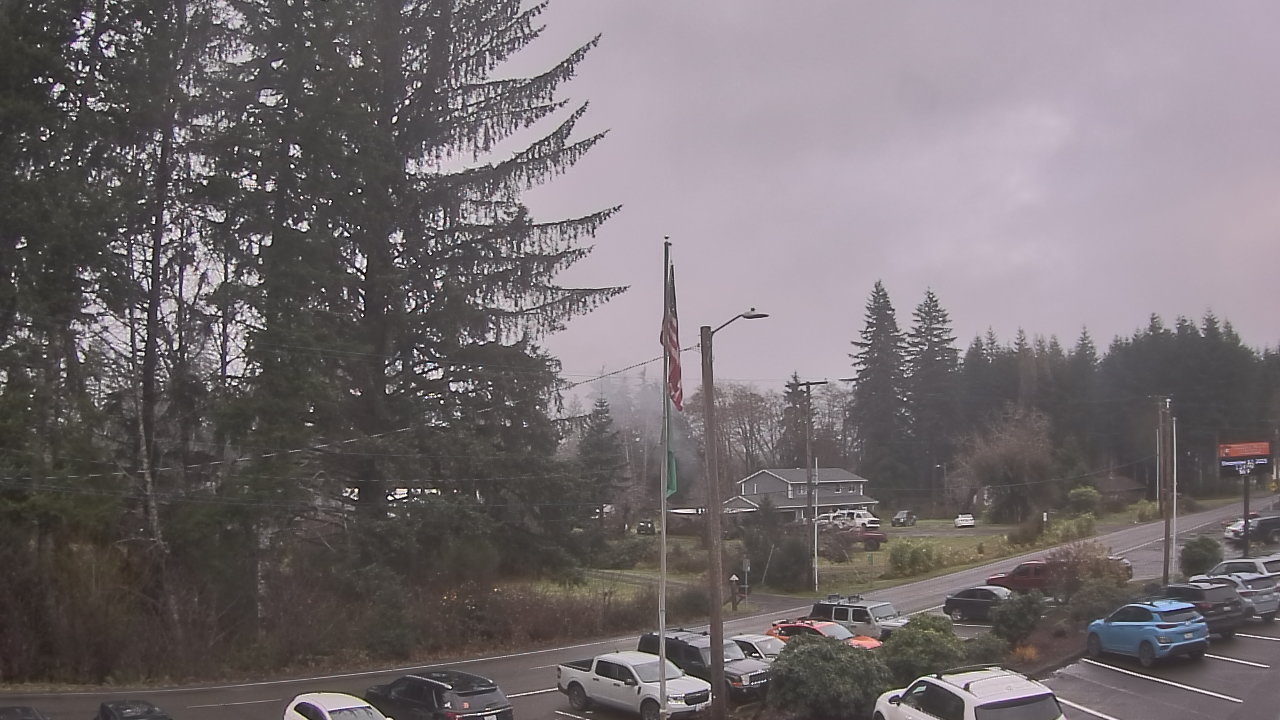 Thumbnail for current weather camera view from Wishkah Valley School in Aberdeen, Washington