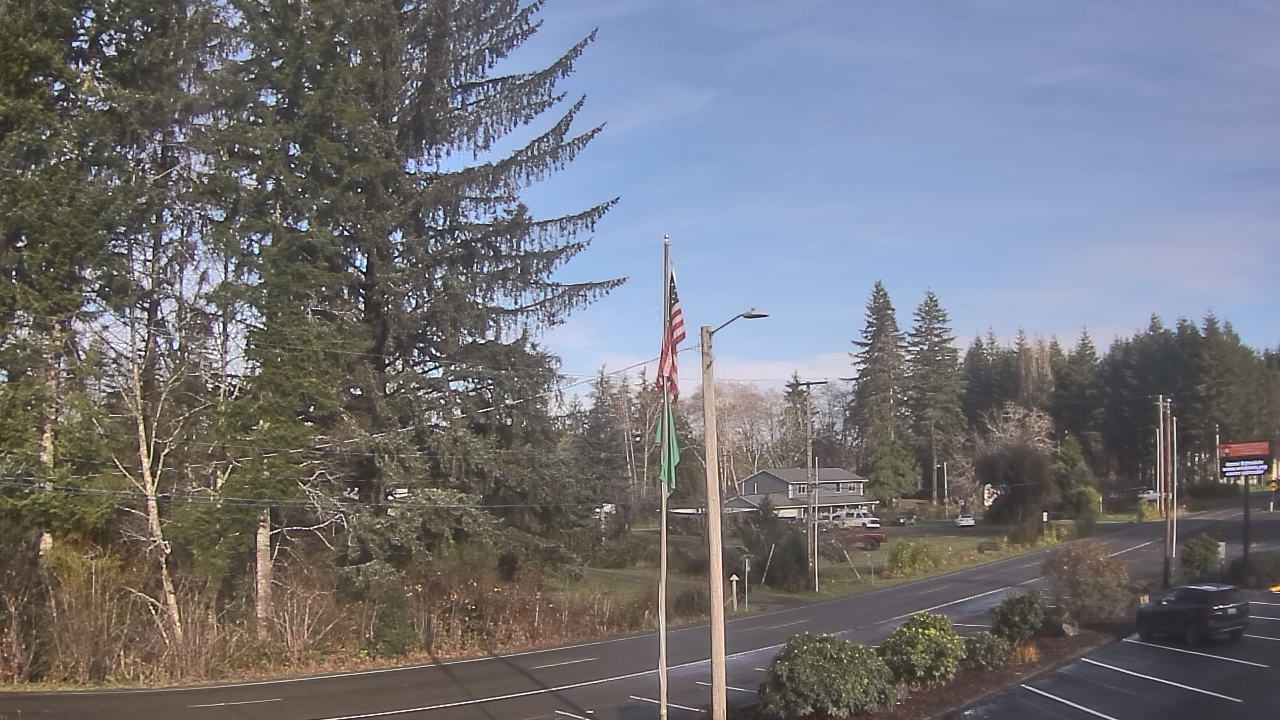 Thumbnail for current weather camera view from Wishkah Valley School in Aberdeen, Washington