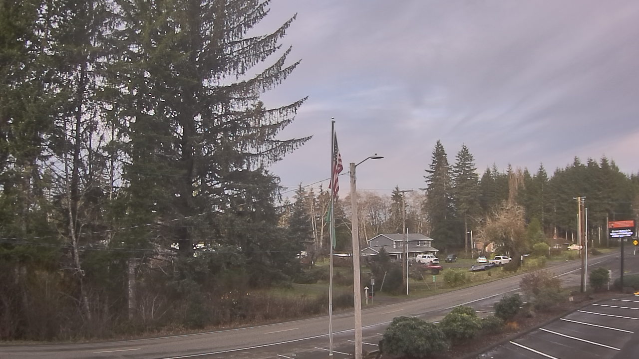 Thumbnail for current weather camera view from Wishkah Valley School in Aberdeen, Washington