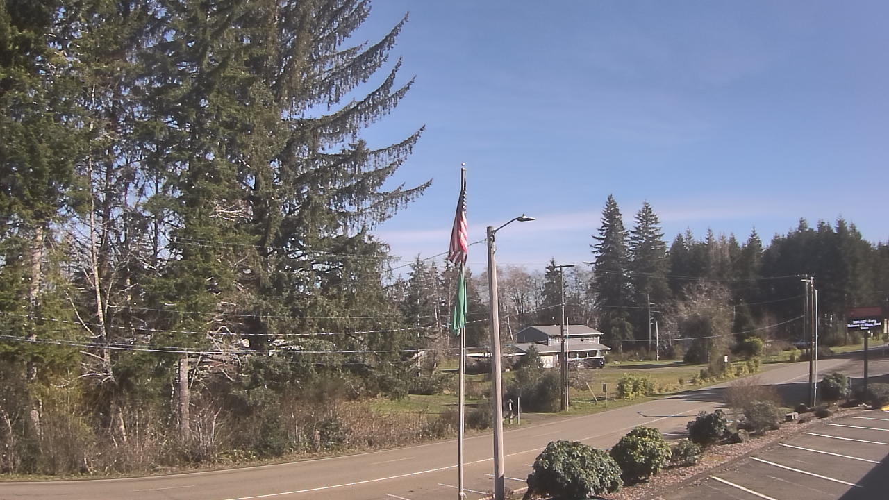 Thumbnail for current weather camera view from Wishkah Valley School in Aberdeen, Washington