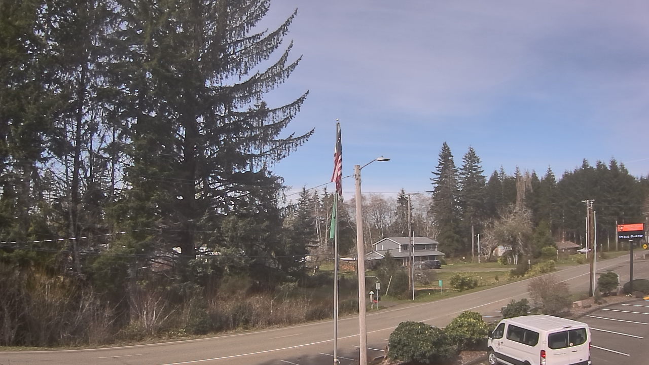 Thumbnail for current weather camera view from Wishkah Valley School in Aberdeen, Washington