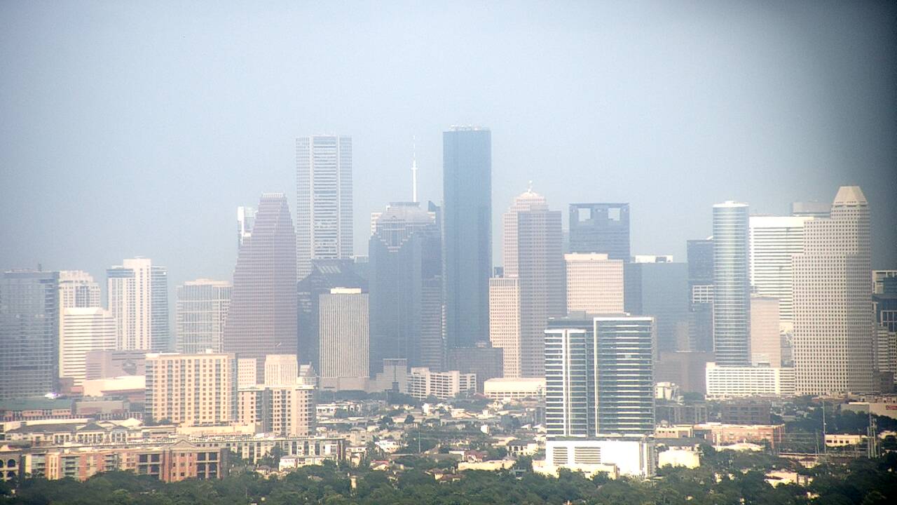 Thumbnail for current weather camera view from Amegy Bank of Texas in Houston, Texas