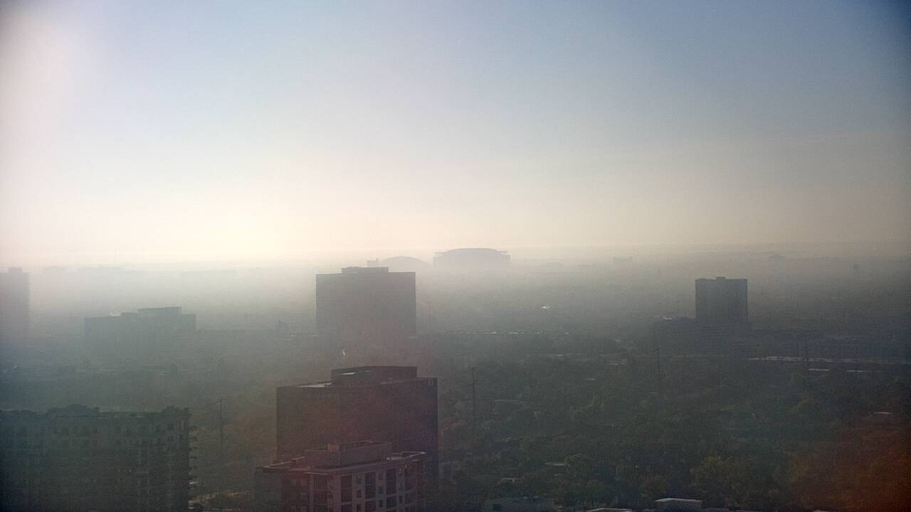 Thumbnail for current weather camera view from Amegy Bank of Texas in Houston, Texas