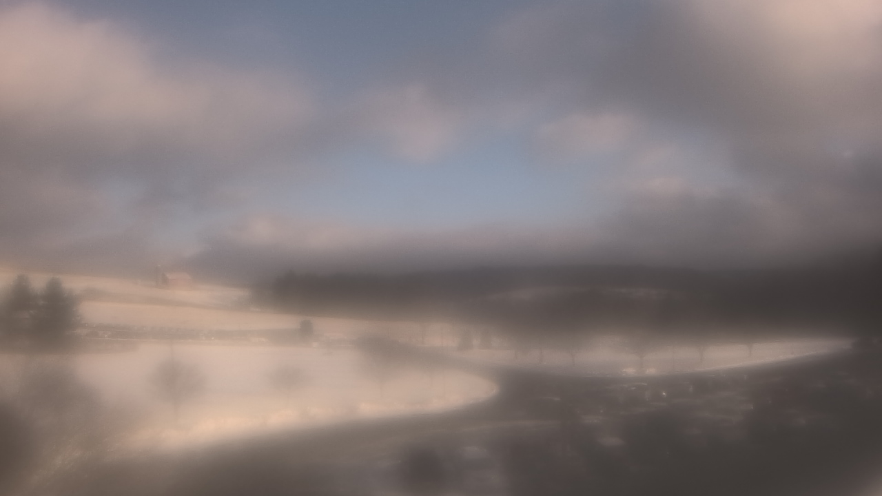 Thumbnail for current weather camera view from Northern HS in Accident, Maryland