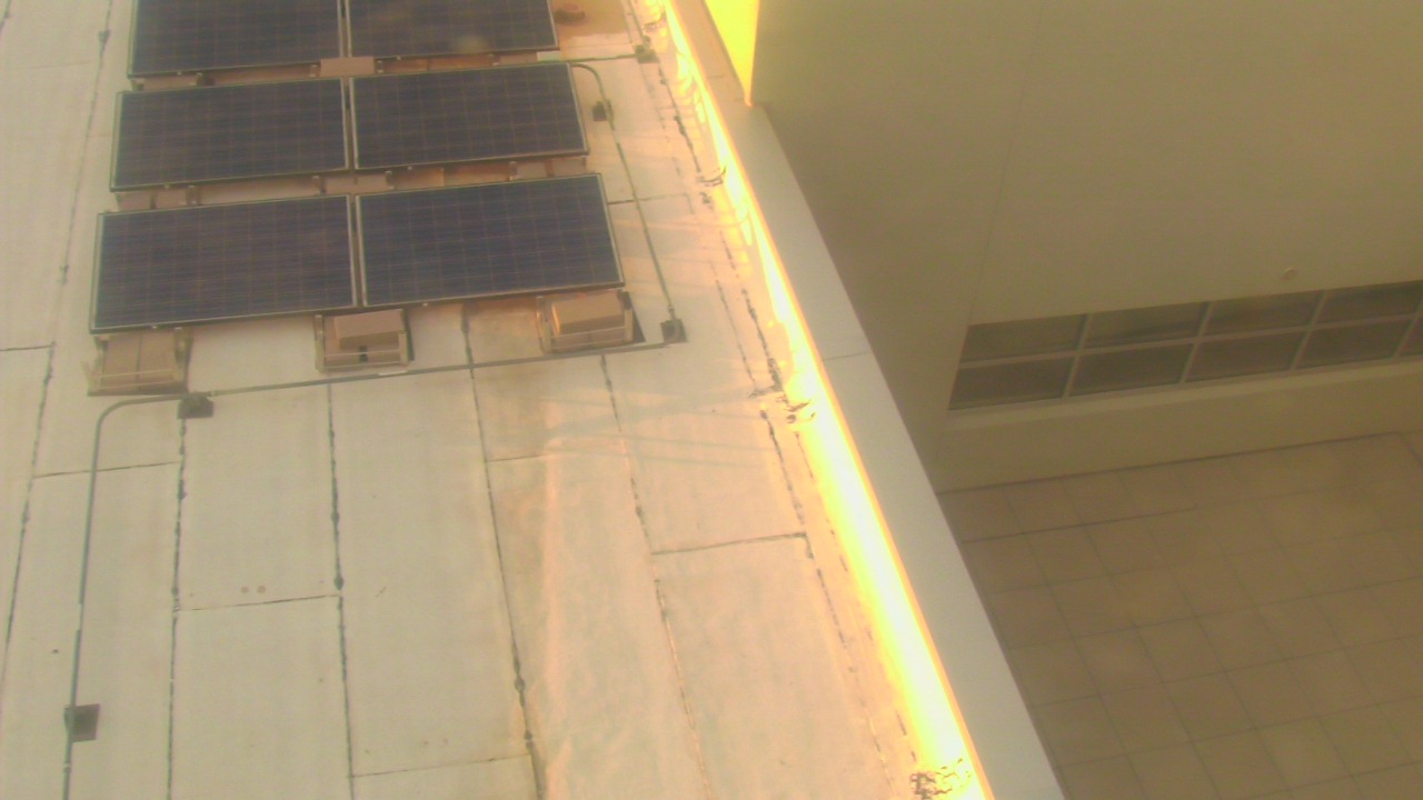 Thumbnail for current weather camera view from Career Enrichment Center in Albuquerque, New Mexico
