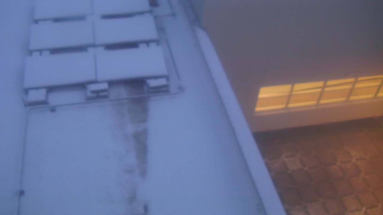 Thumbnail for current weather camera view from Career Enrichment Center in Albuquerque, New Mexico