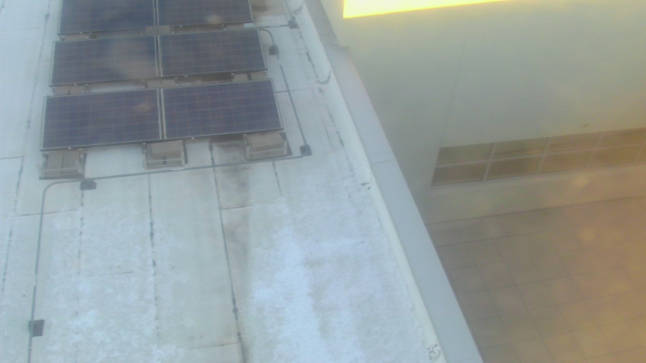 Thumbnail for current weather camera view from Career Enrichment Center in Albuquerque, New Mexico