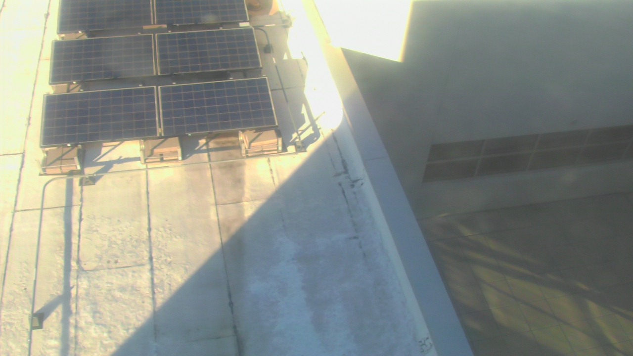 Thumbnail for current weather camera view from Career Enrichment Center in Albuquerque, New Mexico