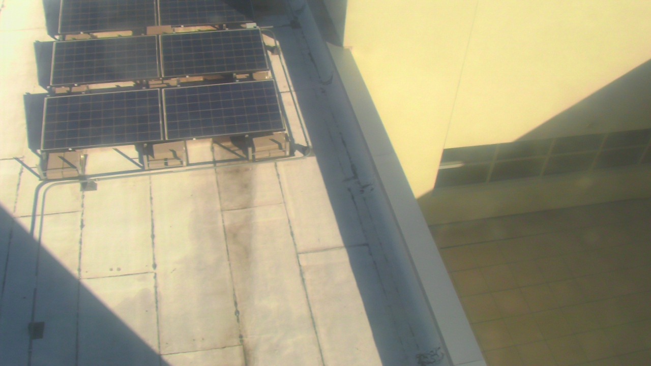 Thumbnail for current weather camera view from Career Enrichment Center in Albuquerque, New Mexico