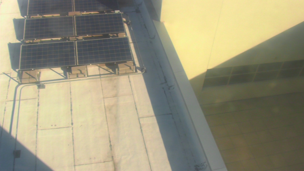 Thumbnail for current weather camera view from Career Enrichment Center in Albuquerque, New Mexico