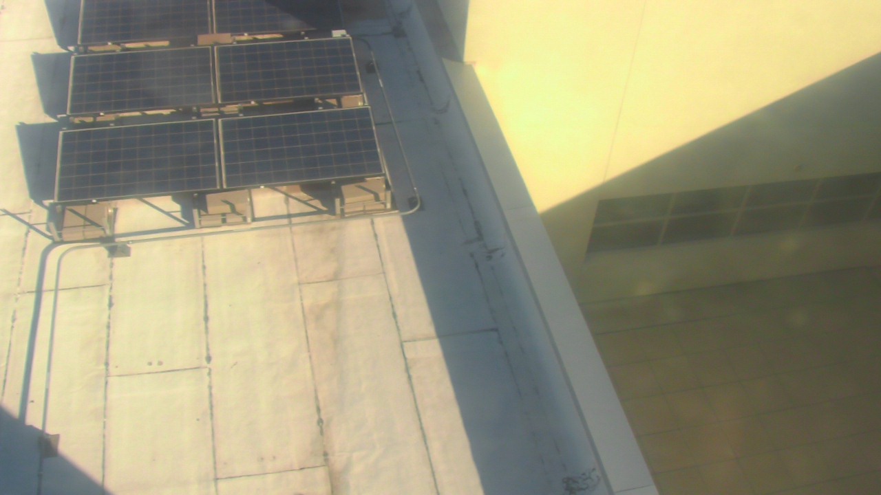 Thumbnail for current weather camera view from Career Enrichment Center in Albuquerque, New Mexico