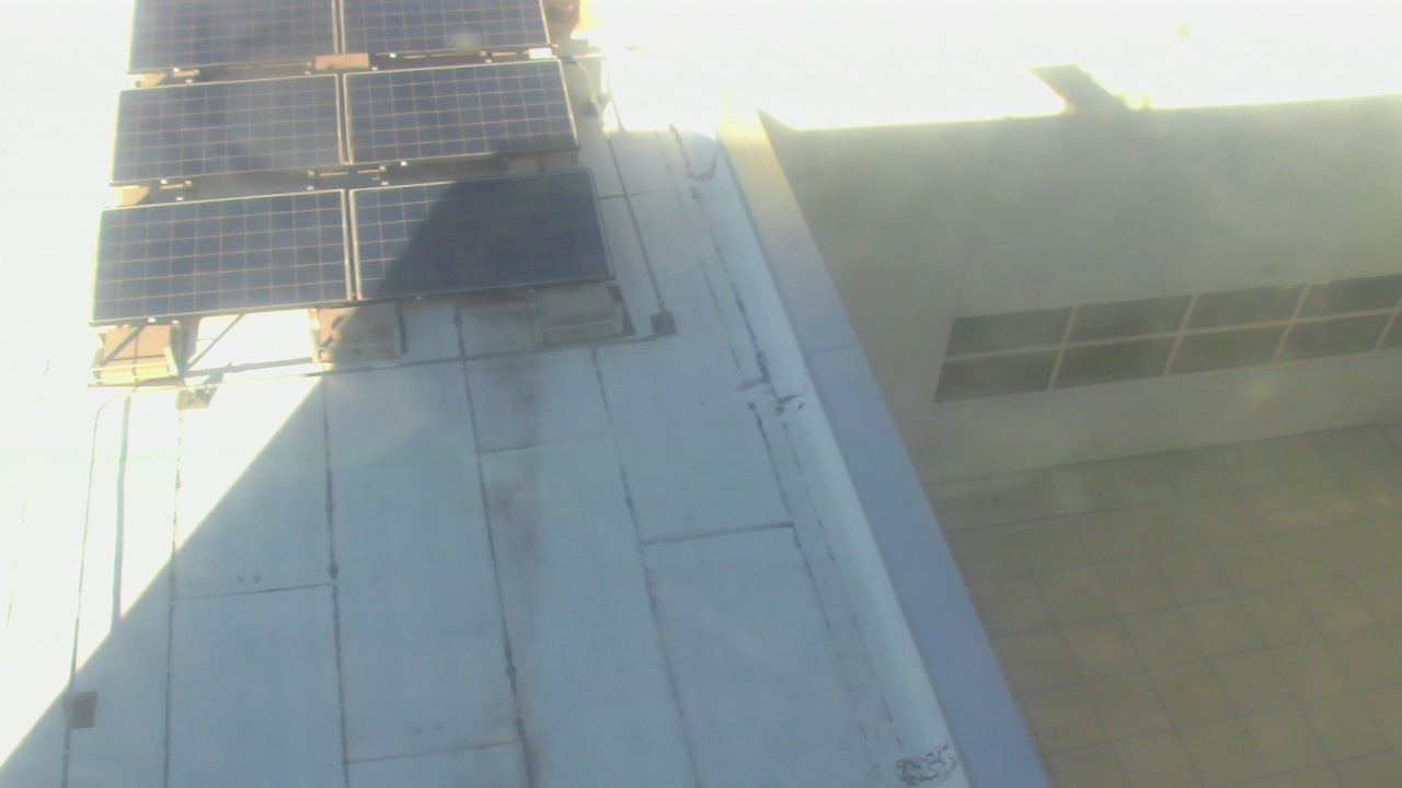 Thumbnail for current weather camera view from Career Enrichment Center in Albuquerque, New Mexico