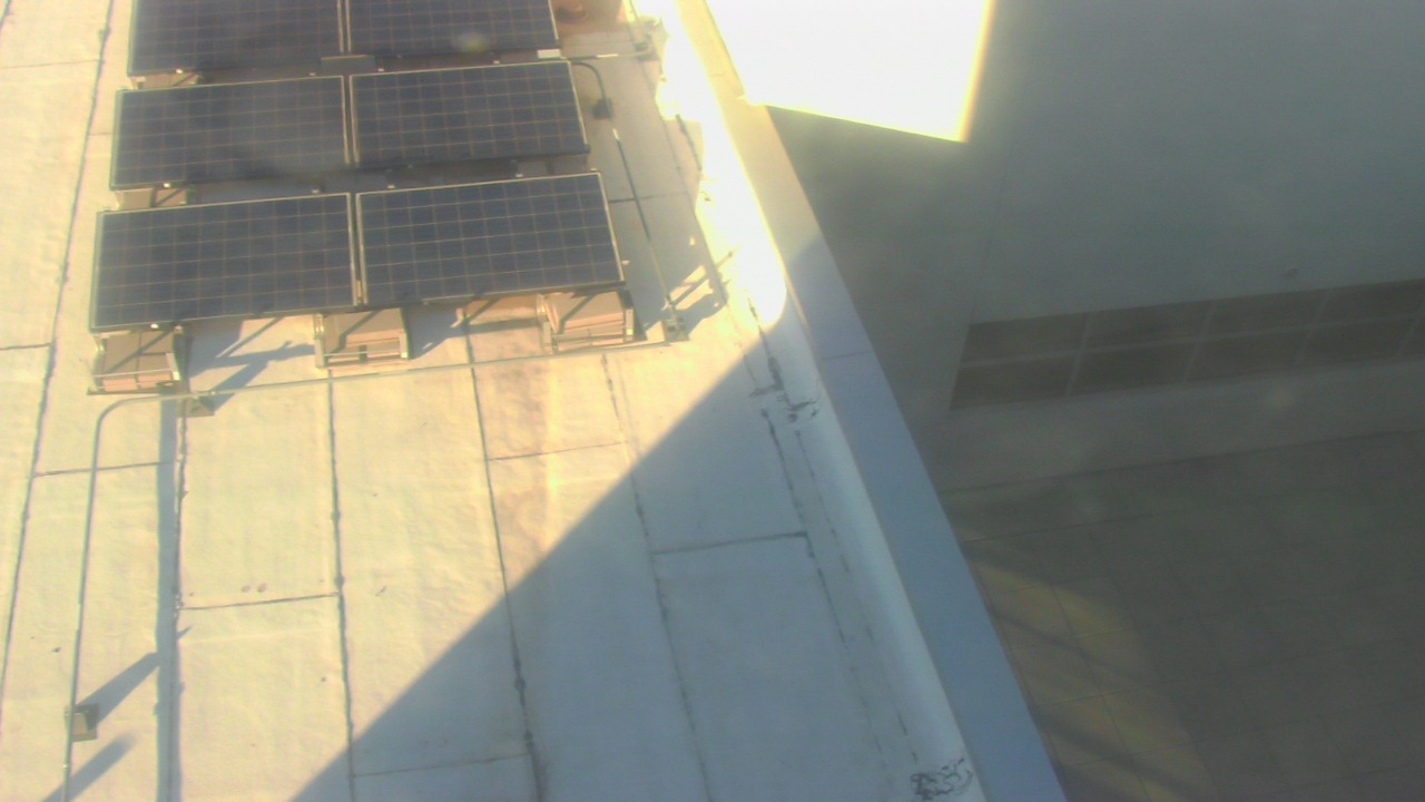Thumbnail for current weather camera view from Career Enrichment Center in Albuquerque, New Mexico