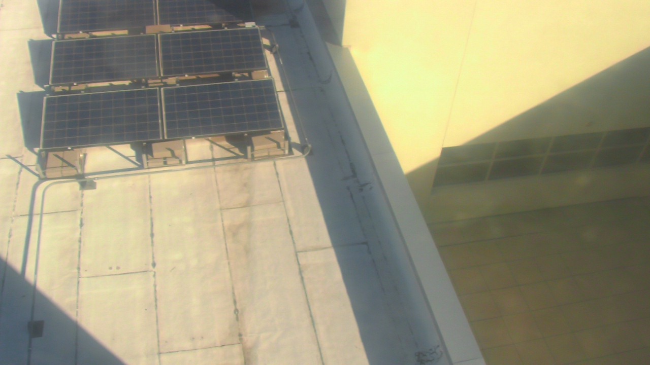 Thumbnail for current weather camera view from Career Enrichment Center in Albuquerque, New Mexico