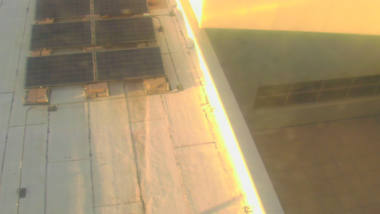 Thumbnail for current weather camera view from Career Enrichment Center in Albuquerque, New Mexico