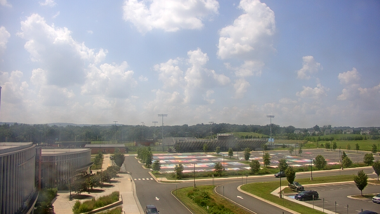 Thumbnail for current weather camera view from HS-9 Lightridge in Aldie, Virginia