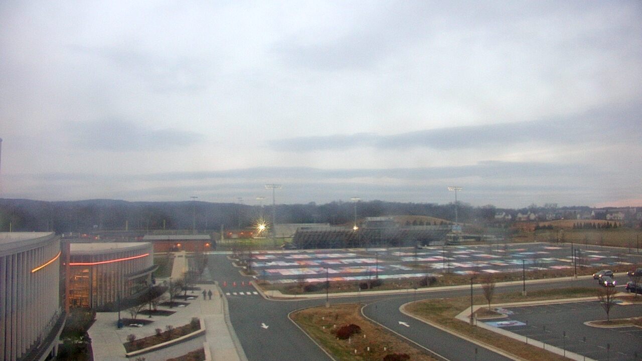 Thumbnail for current weather camera view from HS-9 Lightridge in Aldie, Virginia