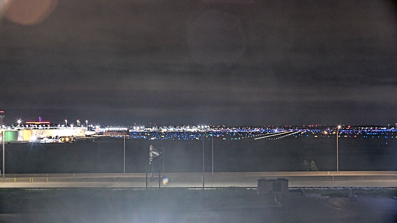 Thumbnail for current weather camera view from Allstate Arena in Des Plaines, Illinois