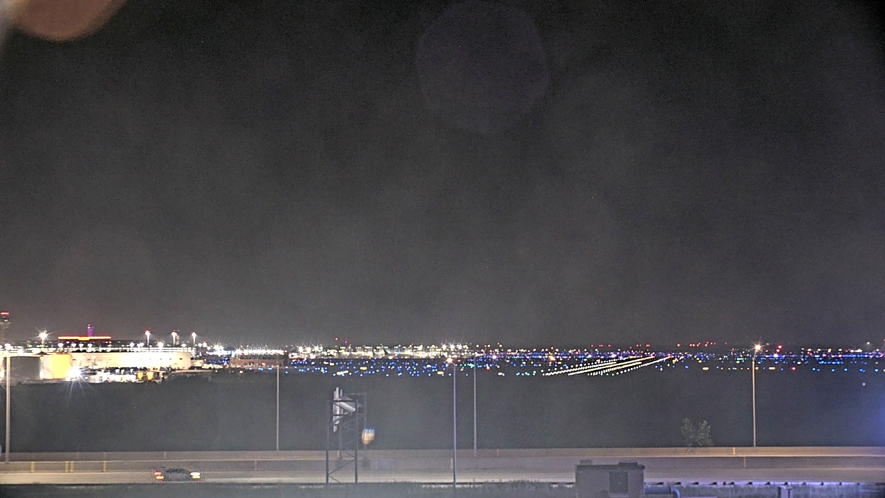 Thumbnail for current weather camera view from Allstate Arena in Des Plaines, Illinois