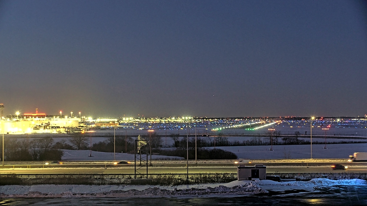 Thumbnail for current weather camera view from Allstate Arena in Des Plaines, Illinois