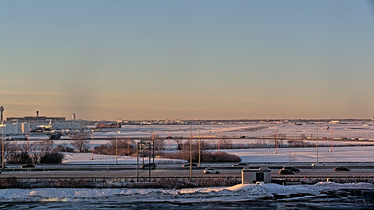 Thumbnail for current weather camera view from Allstate Arena in Des Plaines, Illinois
