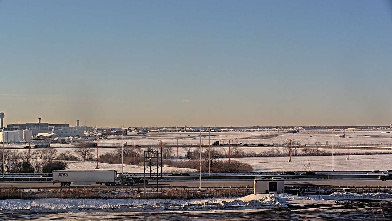 Thumbnail for current weather camera view from Allstate Arena in Des Plaines, Illinois