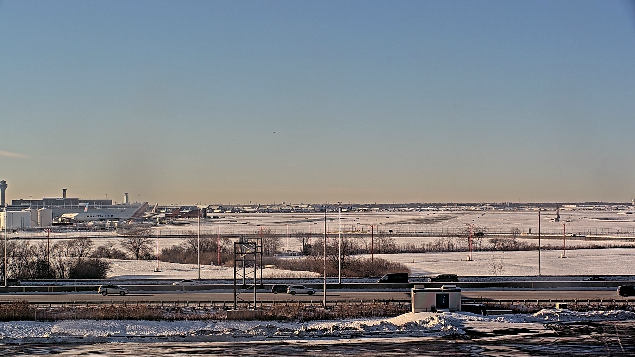 Thumbnail for current weather camera view from Allstate Arena in Des Plaines, Illinois