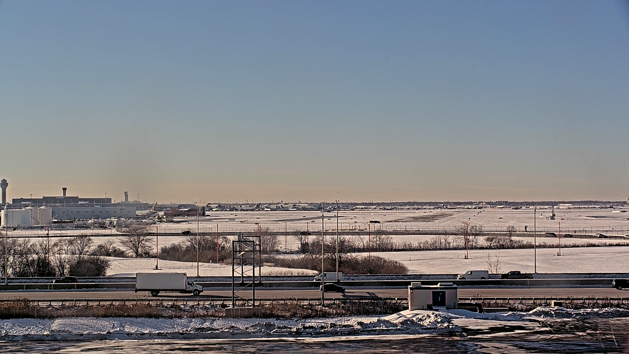 Thumbnail for current weather camera view from Allstate Arena in Des Plaines, Illinois