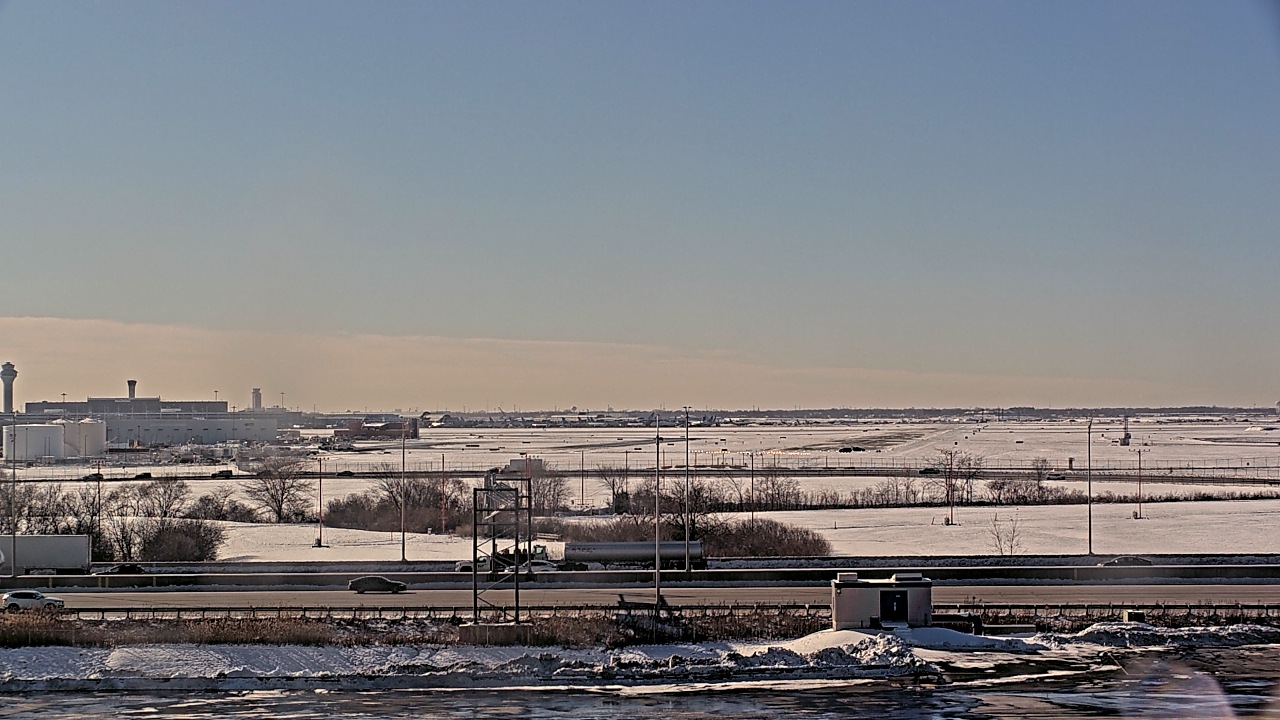 Thumbnail for current weather camera view from Allstate Arena in Des Plaines, Illinois