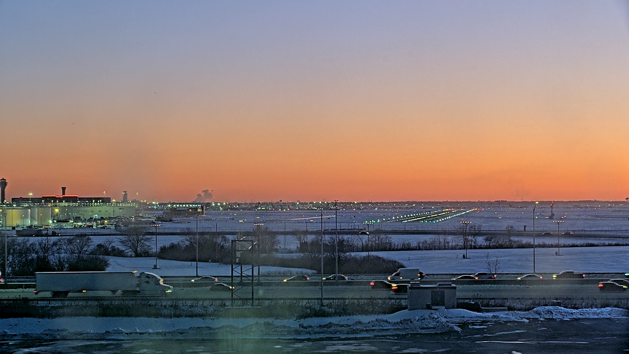 Thumbnail for current weather camera view from Allstate Arena in Des Plaines, Illinois