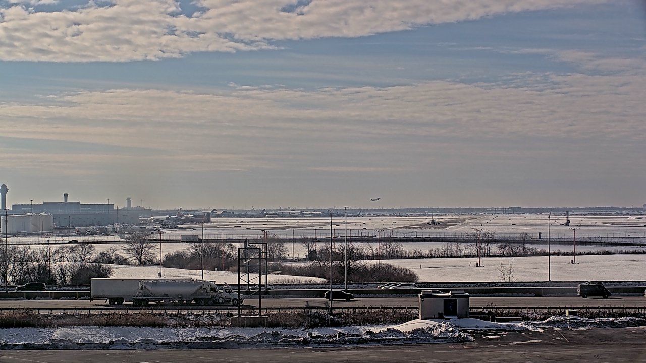 Thumbnail for current weather camera view from Allstate Arena in Des Plaines, Illinois
