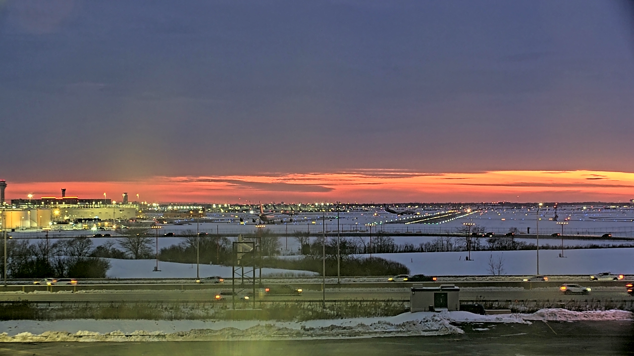 Thumbnail for current weather camera view from Allstate Arena in Des Plaines, Illinois