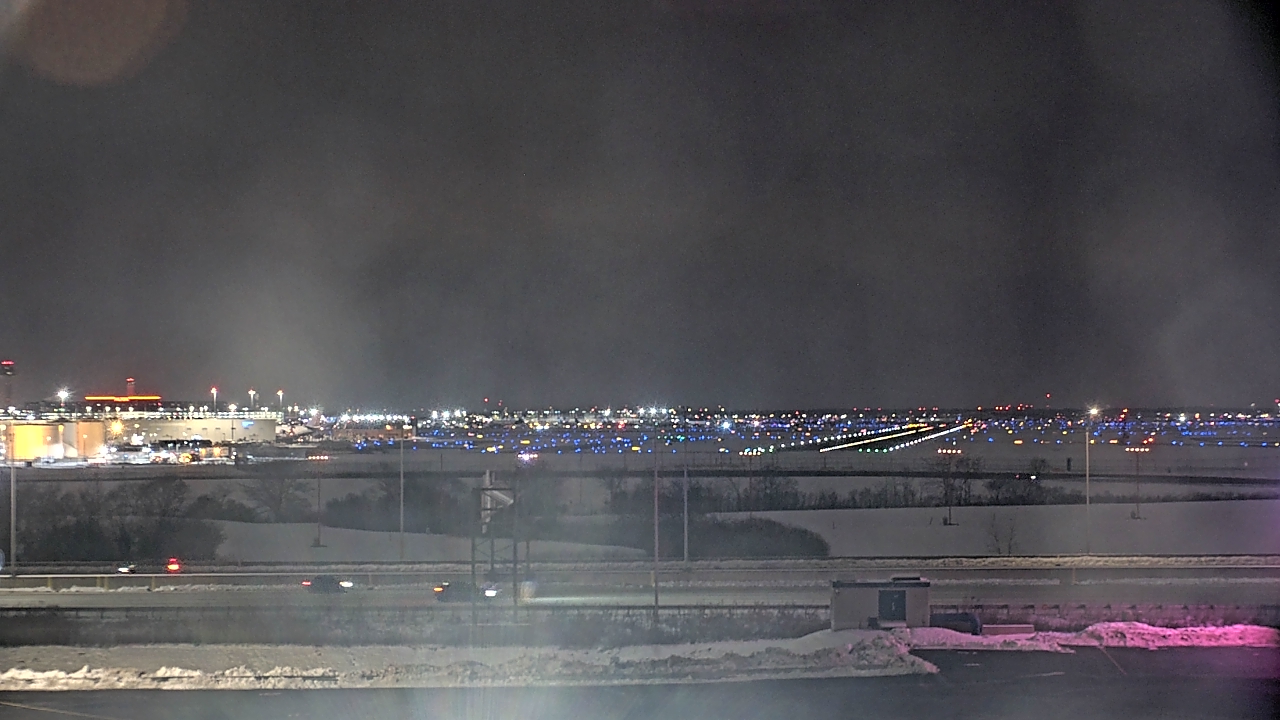 Thumbnail for current weather camera view from Allstate Arena in Des Plaines, Illinois